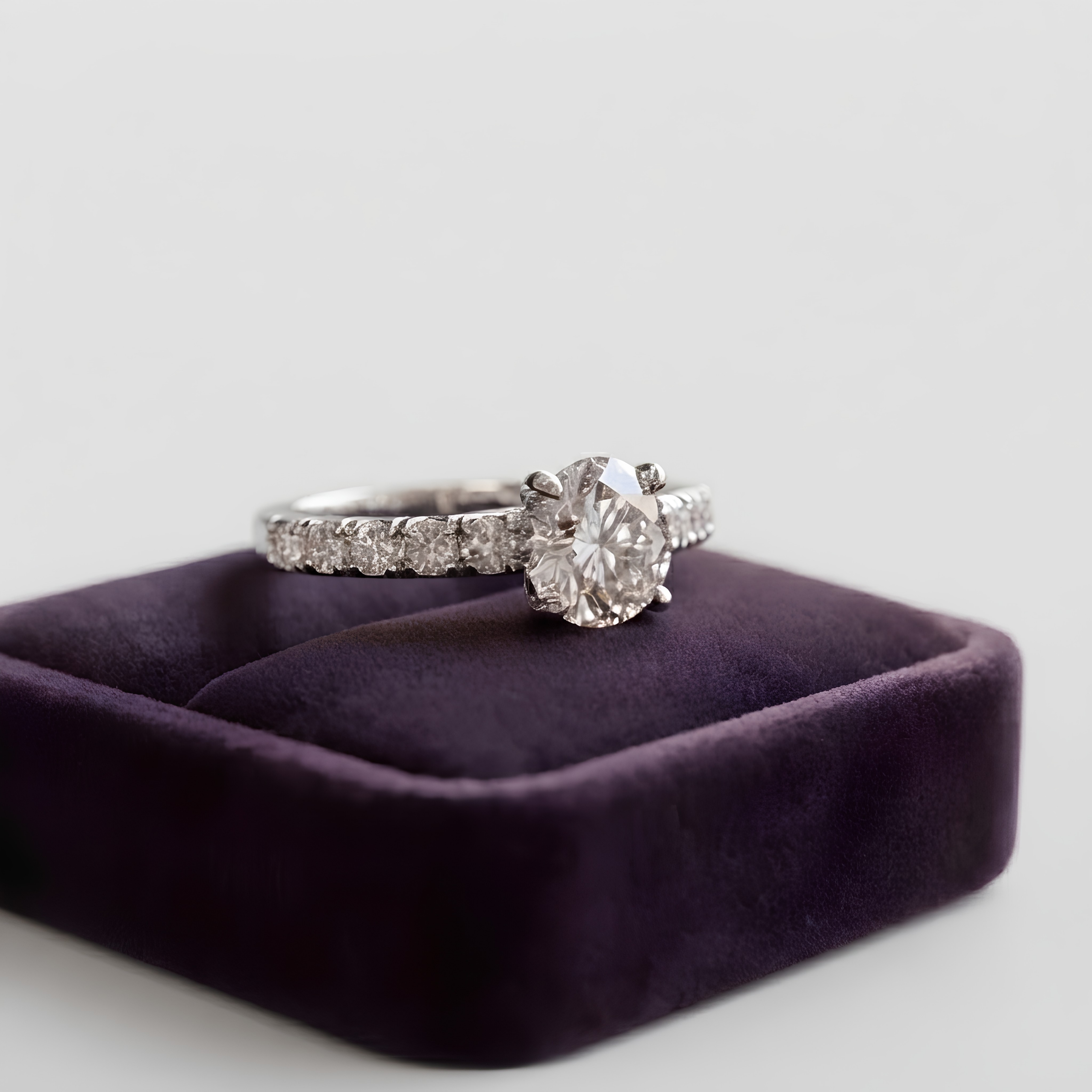1.00tcw  (VS- EF) Round Brilliant Lab-Grown Diamond Pavé Engagement Ring in Gold