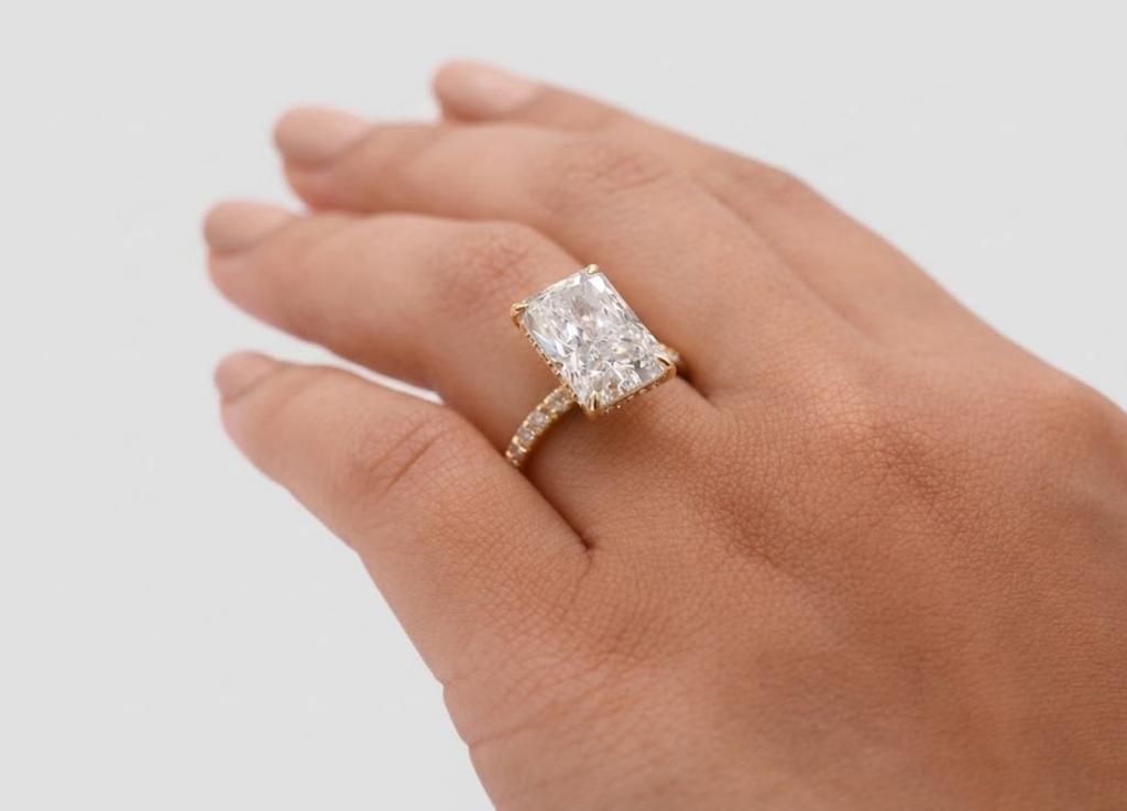 1.00tcw (VS- EF) Princess Halo Lab-Grown Diamond Engagement Ring in Gold