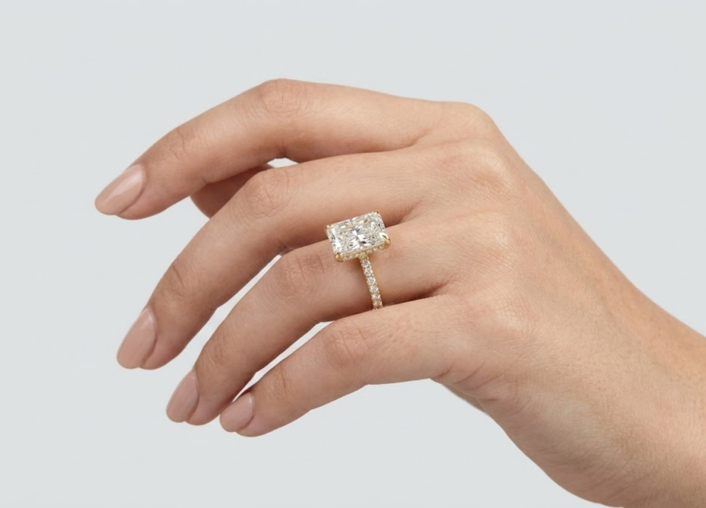 1.00tcw (VS- EF) Princess Halo Lab-Grown Diamond Engagement Ring in Gold