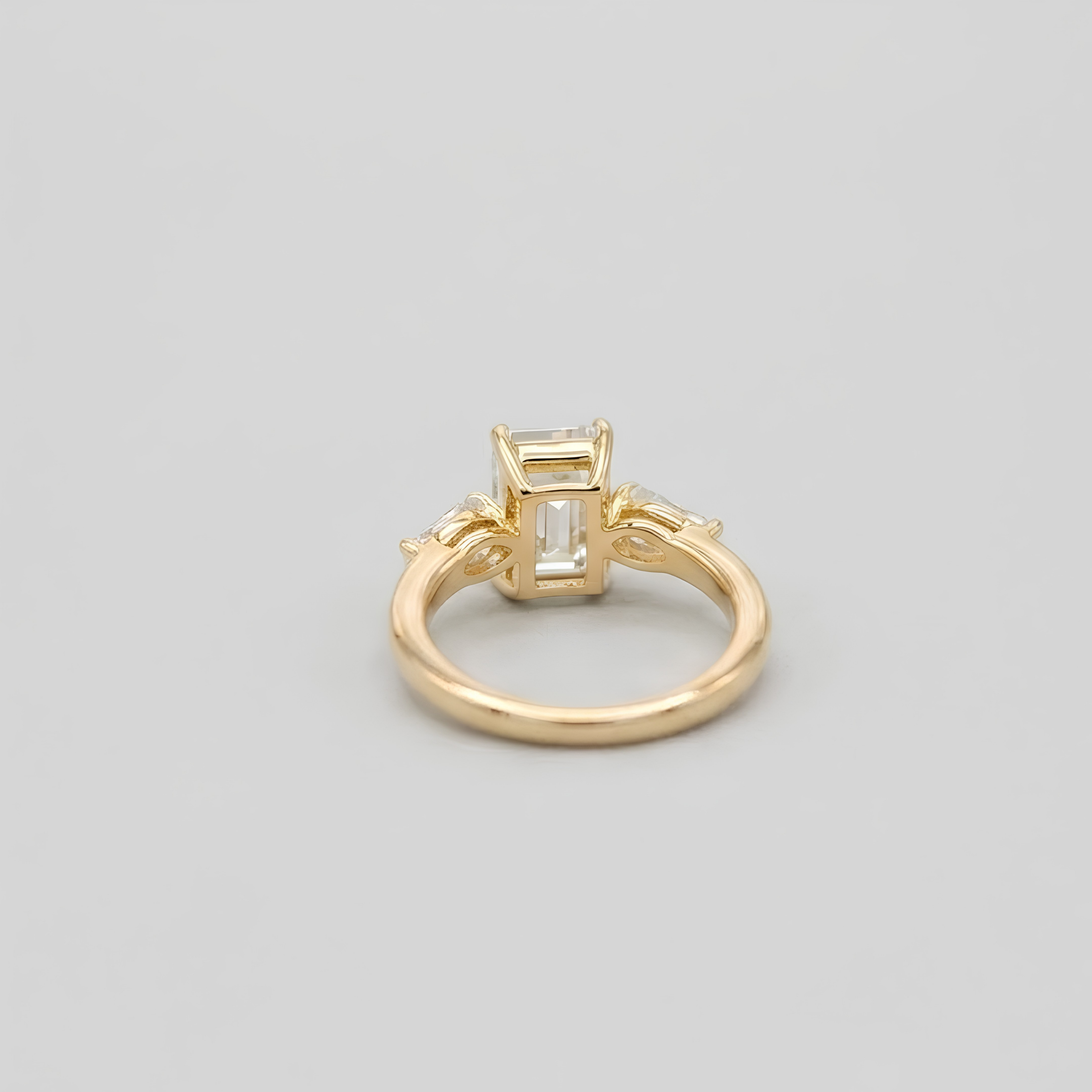 1.00tcw (VS- EF) Lab-Grown Radiant Diamond Three-Stone Engagement Ring in Gold