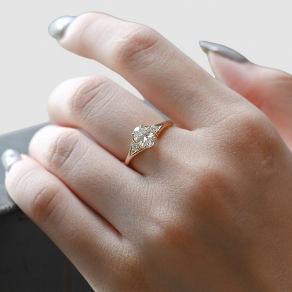 1.2 Ct. Lab-Grown Diamond Three Stone Diamond Oval Cut Ring (VS-EF)