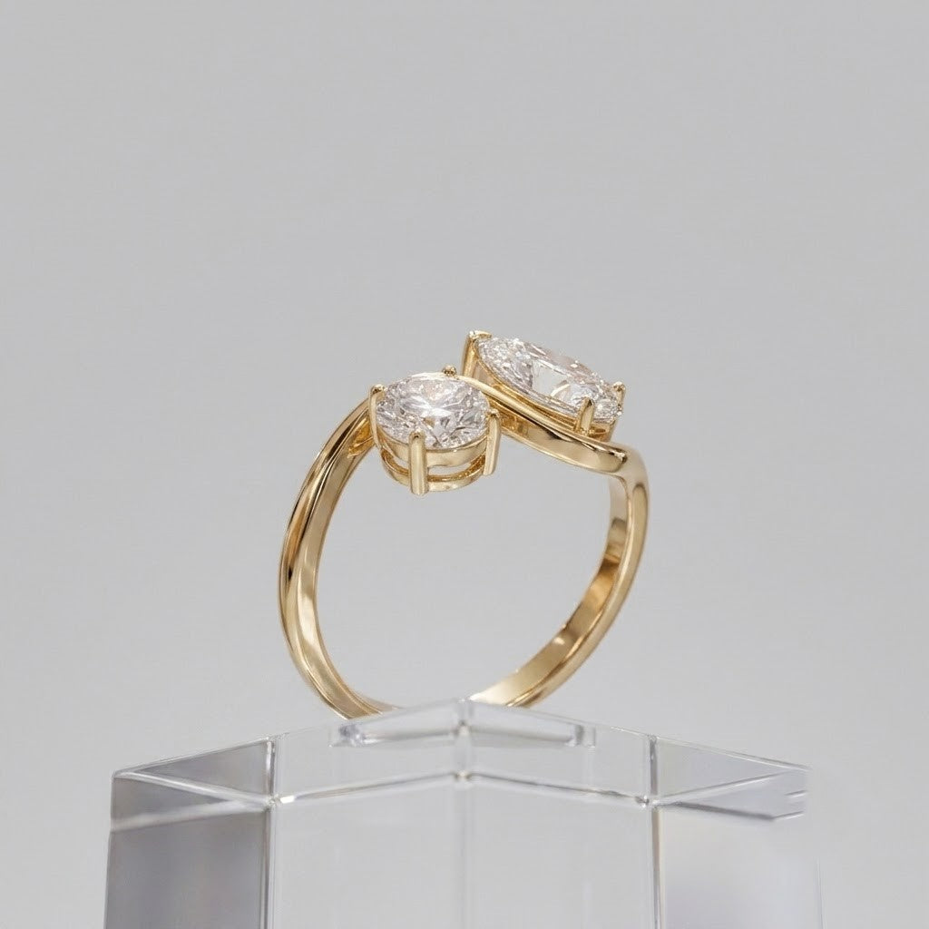 1 Ct. Lab-Grown Diamond Toi et Moi Round & Pear Cut Ring (VS-EF)