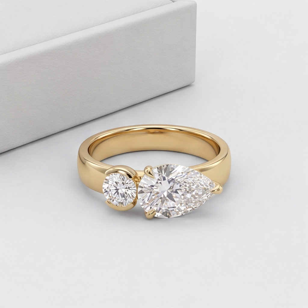 2.5 Ct. Lab-Grown Diamond Toi et Moi Pear & Round Cut (VS-EF)