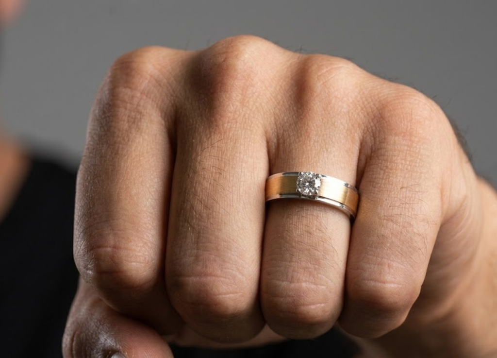 1 Ct. Two-Tone Diamond Band Solitaire Ring for Men (VS-EF)