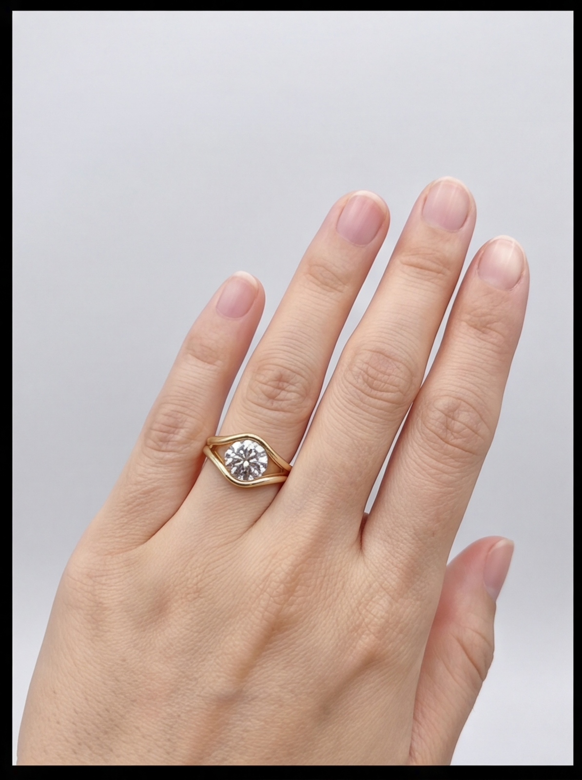1.5 Ct. Lab-Grown Diamond Round Brilliant Cut Ring (VS-EF)