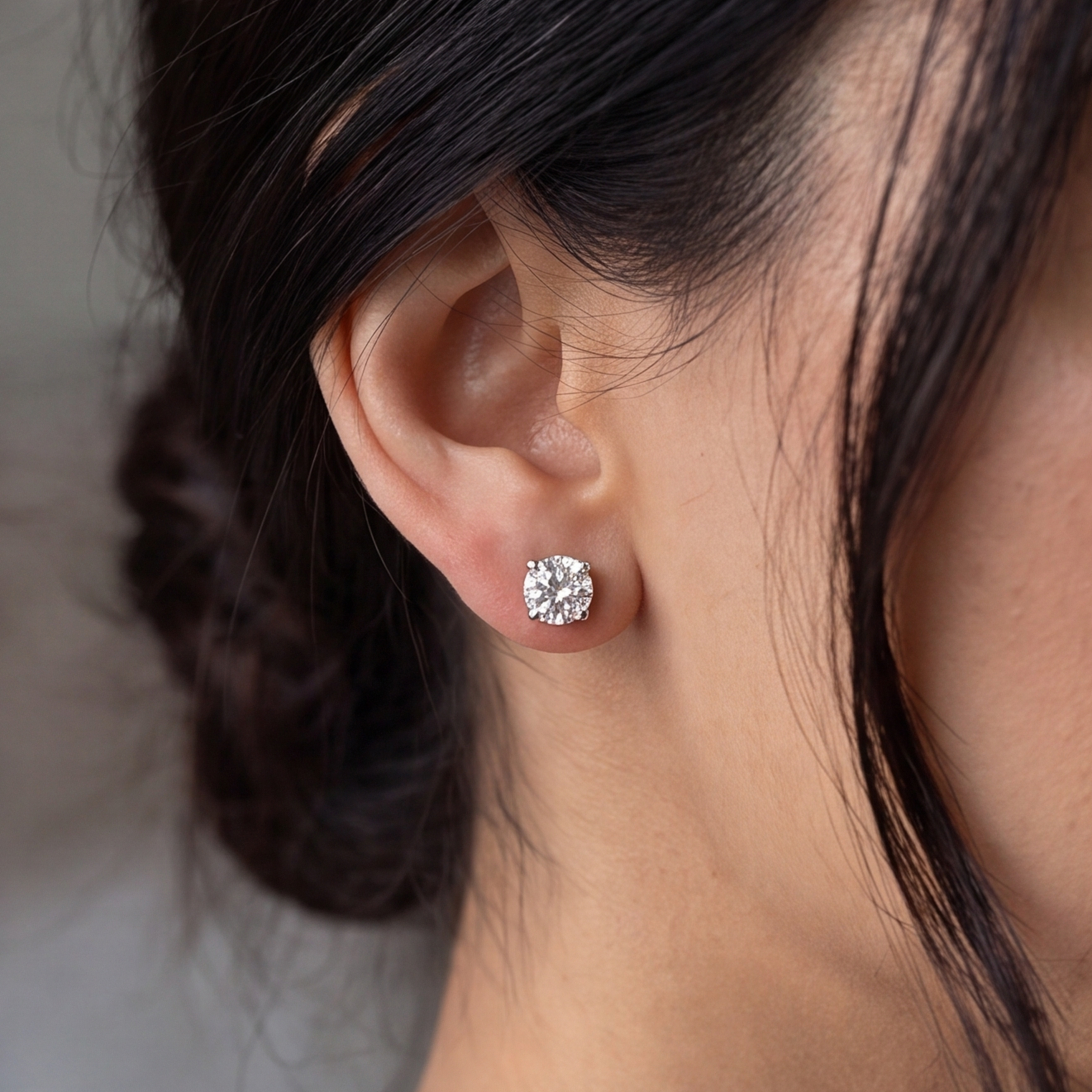 1 Ct. Lab Grown Diamond Round Cut Stud Earrings (VS-EF)