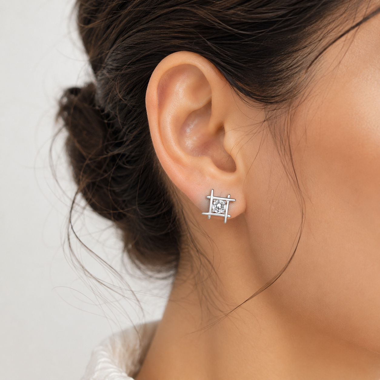 1 Ct. Round Cut Lab Grown Diamond Stud Earrings (VS-EF)