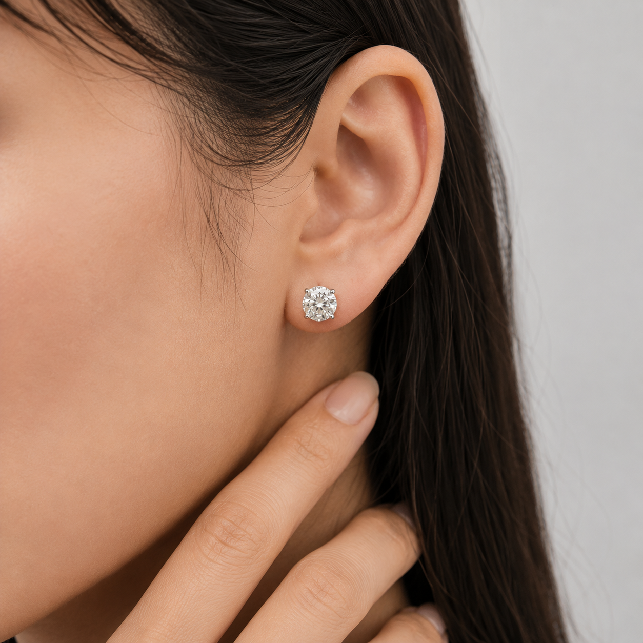 1 Ct. Lab Grown Diamond Stud Earrings Round Cut (VS-EF)