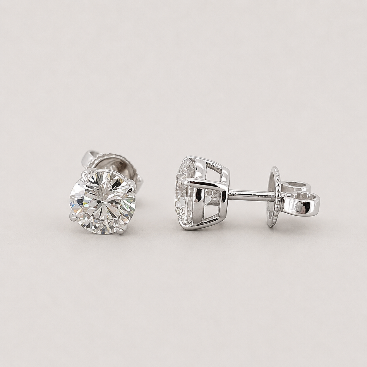 1 Ct. Lab Grown Diamond Stud Earrings Round Cut (VS-EF)