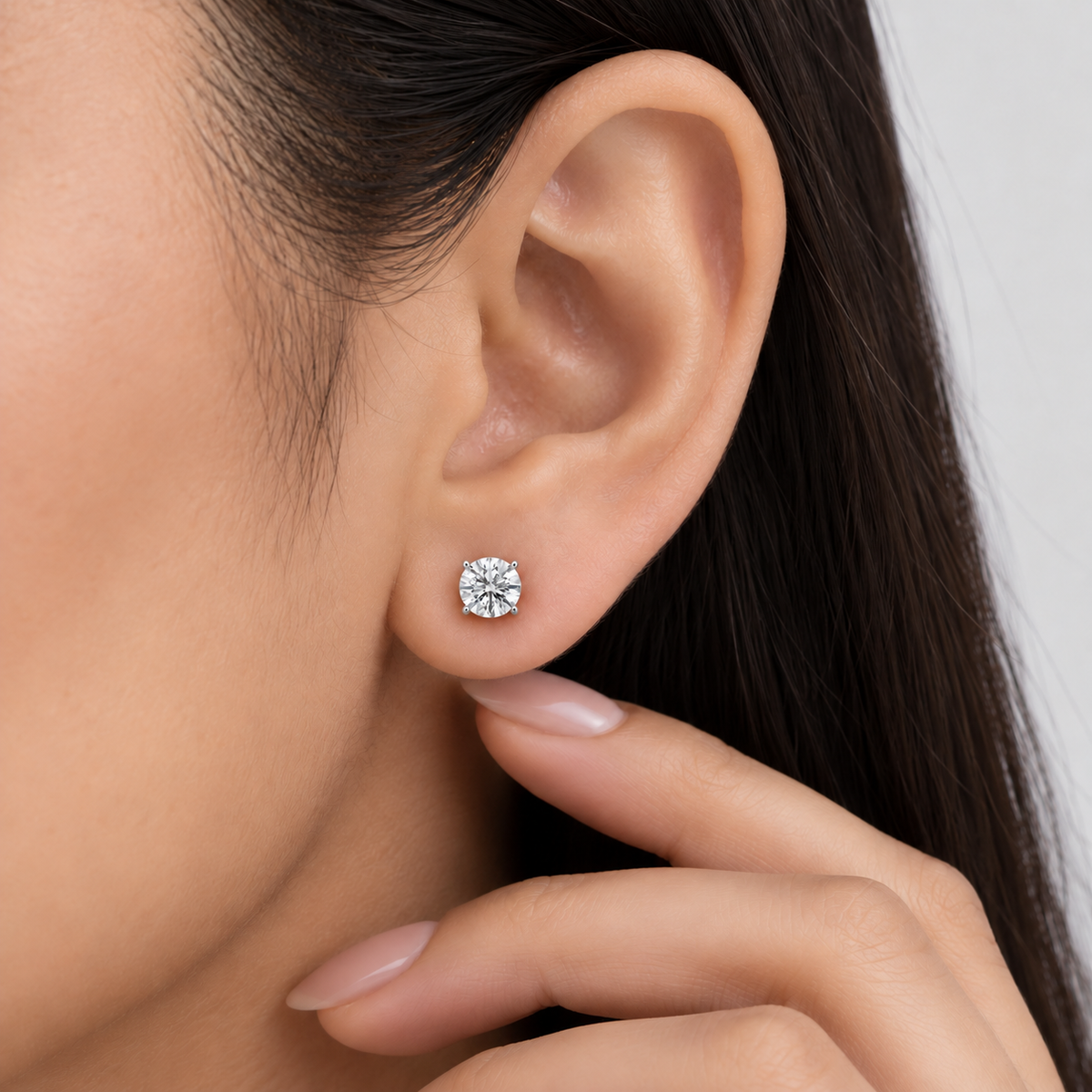 1 Ct. Lab Grown Diamond Stud Earrings Round-Cut (EF/VVS-VS)
