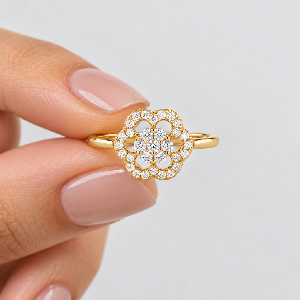 Lab Grown Diamond Cluster Ring 0.35 Ct. Round Cut (EF/VVS-VS)