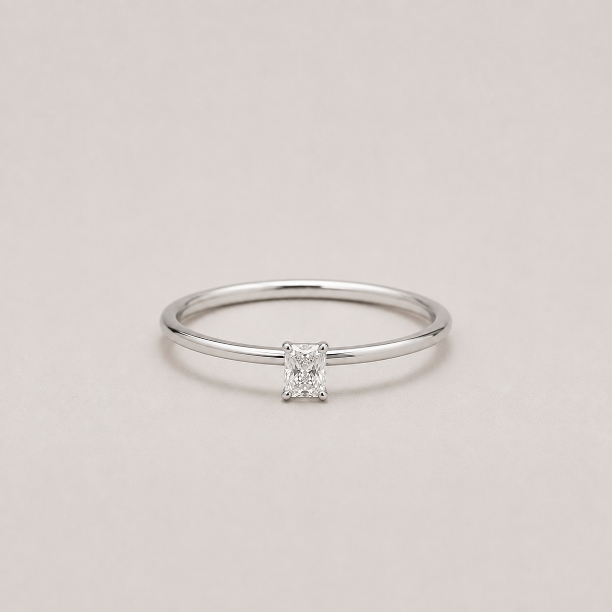 Lab-Grown Diamond Ring Radiant-Cut Diamond 0.25 Ct. (VS-EF)
