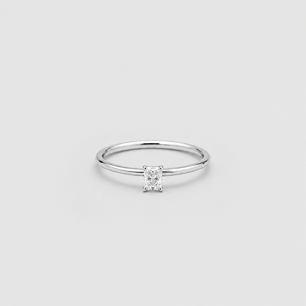 Lab-Grown Diamond Ring Radiant-Cut Diamond 0.25 Ct. (EF/VVS-VS)