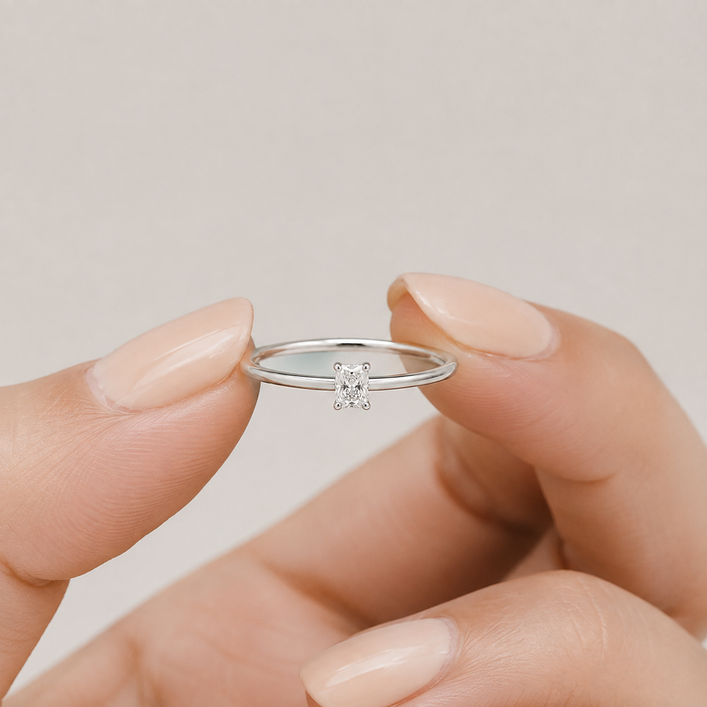 Lab-Grown Diamond Ring Radiant-Cut Diamond 0.25 Ct. (VS-EF)