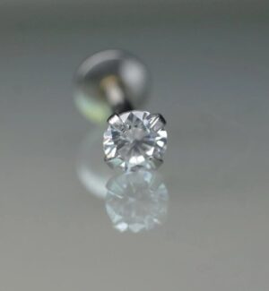0.10 ct Lab Grown Diamond Ear Piercing - Image 5