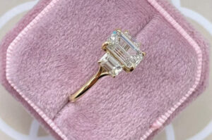 3 ct Emerald Cut Lab Grown Diamond Solitaire Ring - Image 4