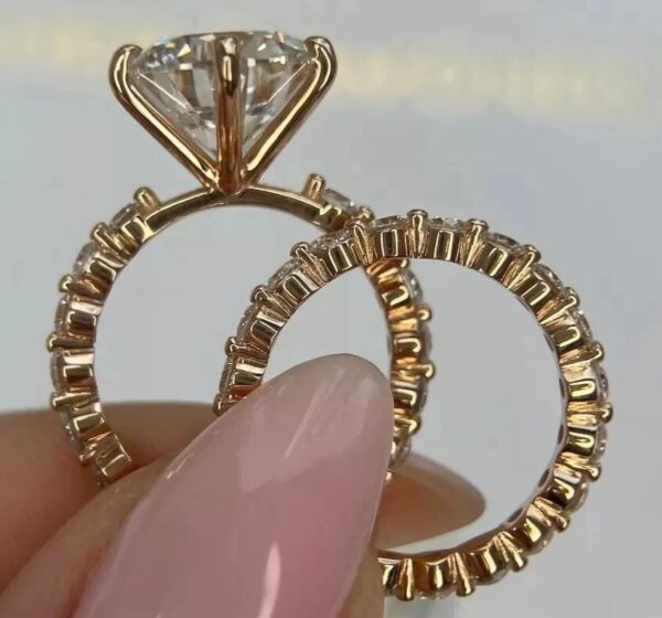 6.85 ct Lab Grown Diamond Ring Set (2)