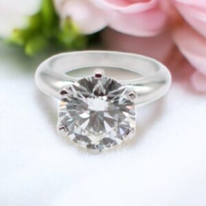 2 ct Lab Grown Solitaire diamond Ring - Image 4