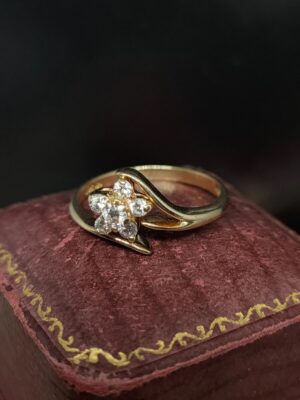 0.30 ct Lab Grown Diamond Cluster Ring - Image 2