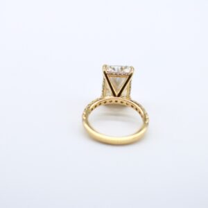 3 ct Lab Grown Emerald Accented With Solitaire Diamond Ring - Image 11