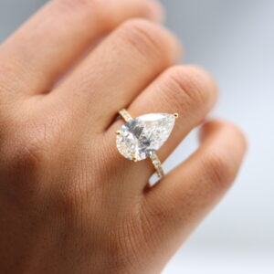 3.20 ct Lab Grown Pear Cut Accented With Solitaire Diamond Ring - Image 2