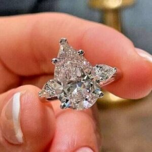 3.30 ct Pear Cut Lab Grown Soitaire With Accented Diamond Ring
